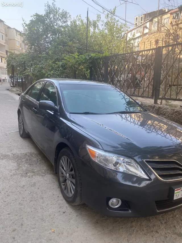 Toyota Camry 2011 · 2.5 AT