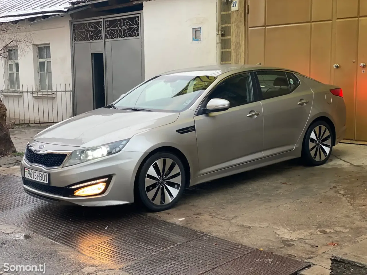 Kia K5 2011 · 2.0 AT