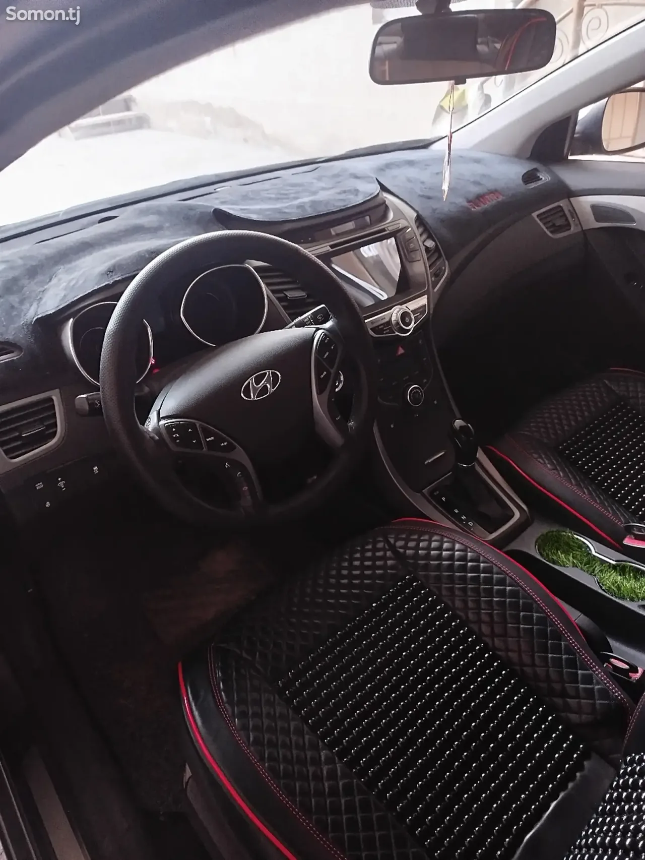 Hyundai Avante 2014 · 1.6 AT