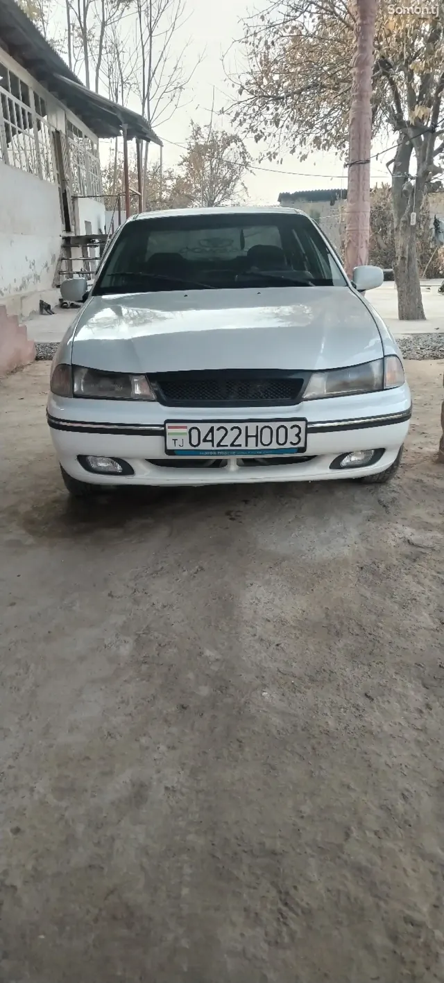 Daewoo Nexia 1995 · 1.6 MT