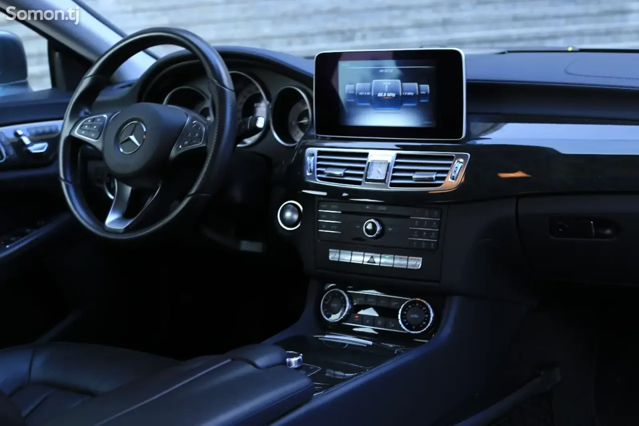 Mercedes-Benz CLS class 2016 · 2.5 AT
