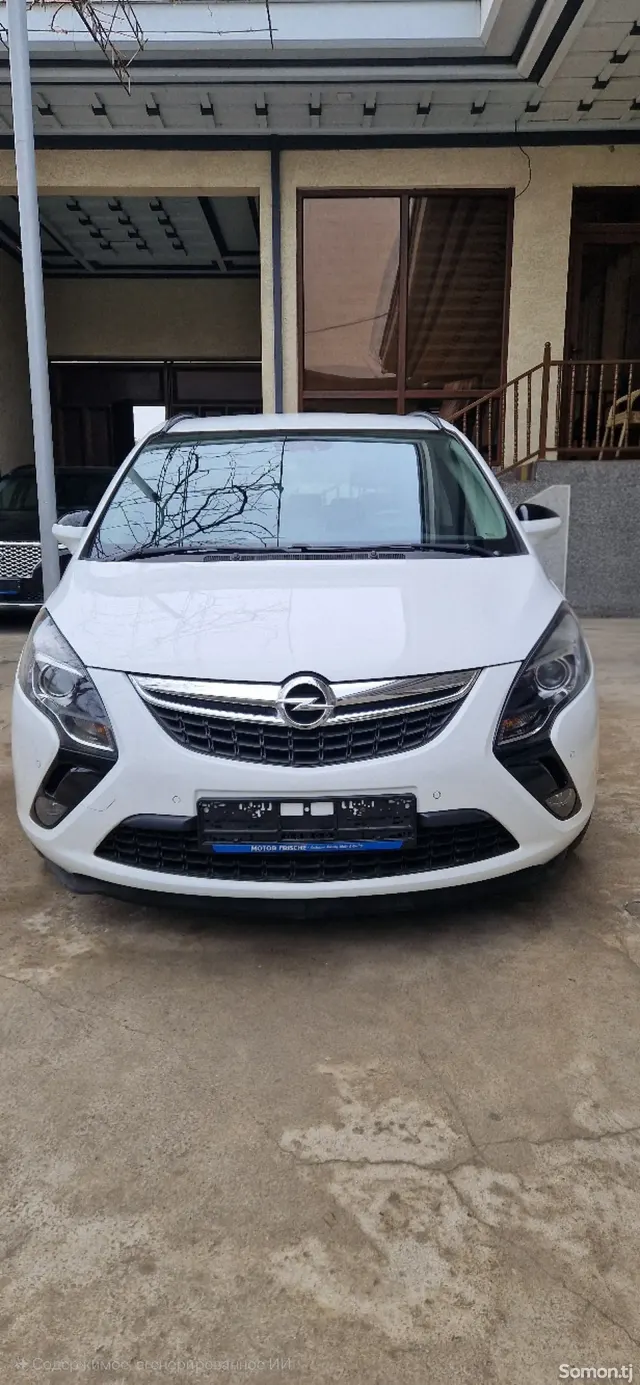 Opel Zafira 2016 · 2.0 AT