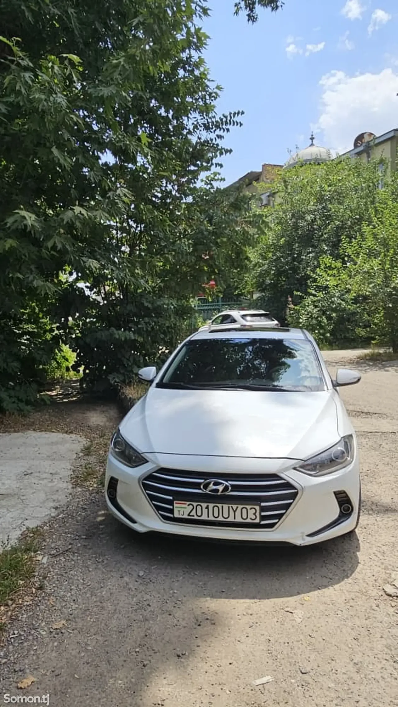 Hyundai Avante 2015 · 1.6 AT