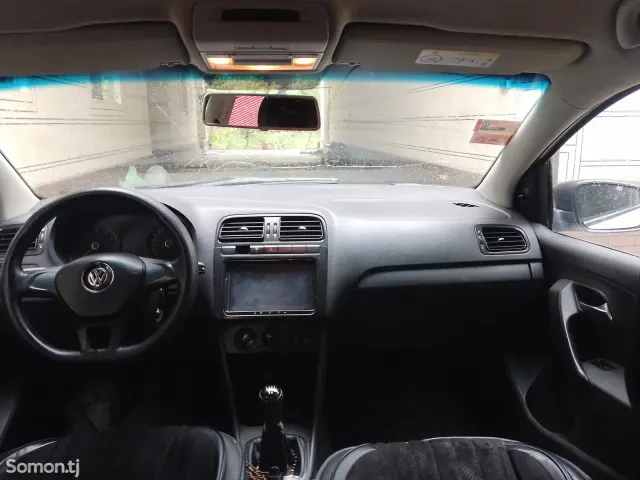 Volkswagen Polo 2017 · 1.6 MT