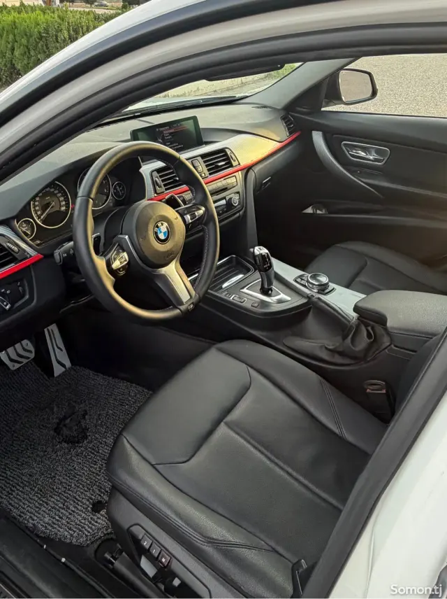 BMW 3 series 2014 · 2.0 AT