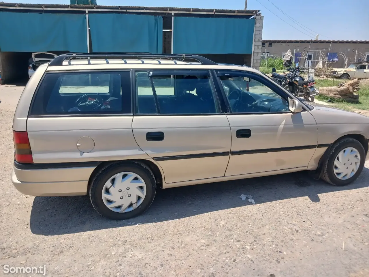 Opel Astra F 1996 · 1.6 MT