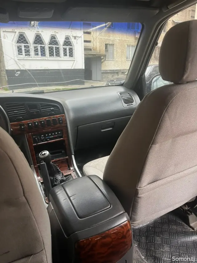 Ssang Yong Musso 2002 · 2.2 MT