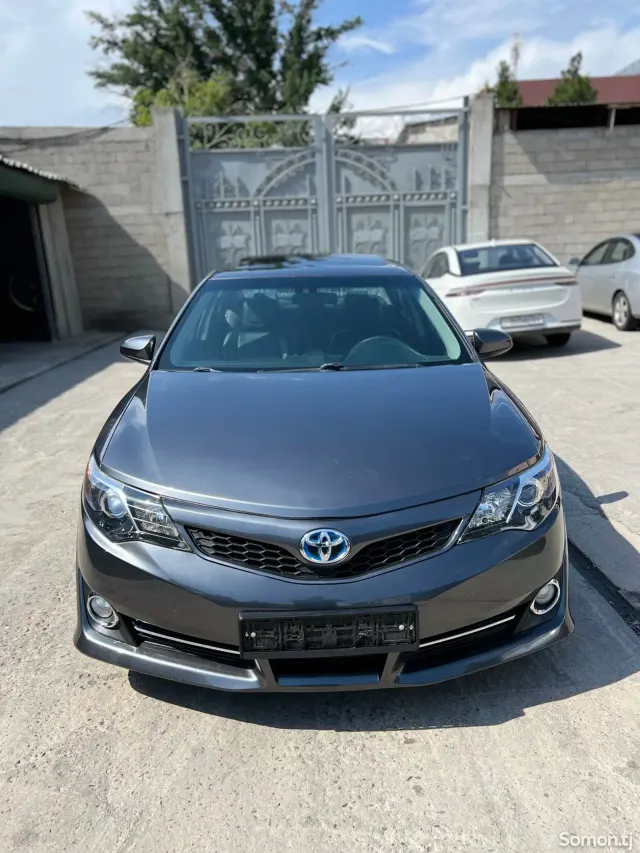 Toyota Camry 2014 · 2.5 AT