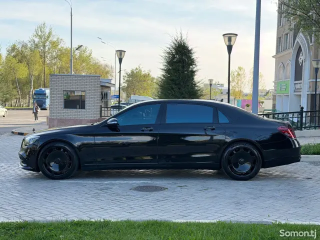 Mercedes-Benz S class 2019 · 5.6 AT