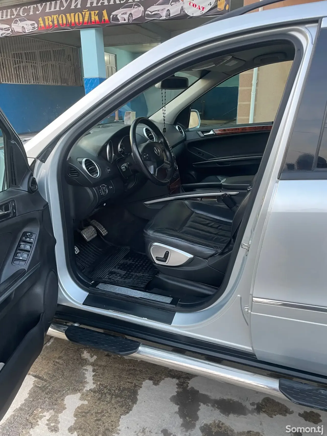 Mercedes-Benz ML class 2005 · 3.5 AT