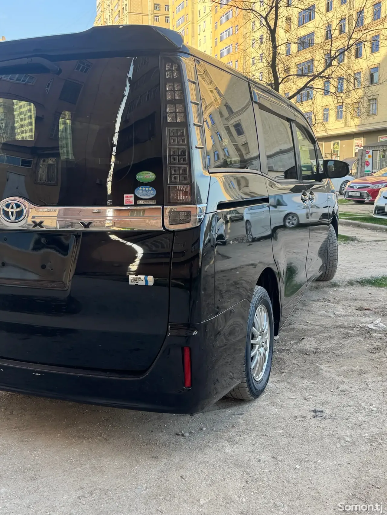 Toyota Voxy 2014 · 1.8 CVT