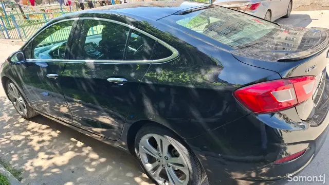 Chevrolet Cruze 2017 · 1.4 AT