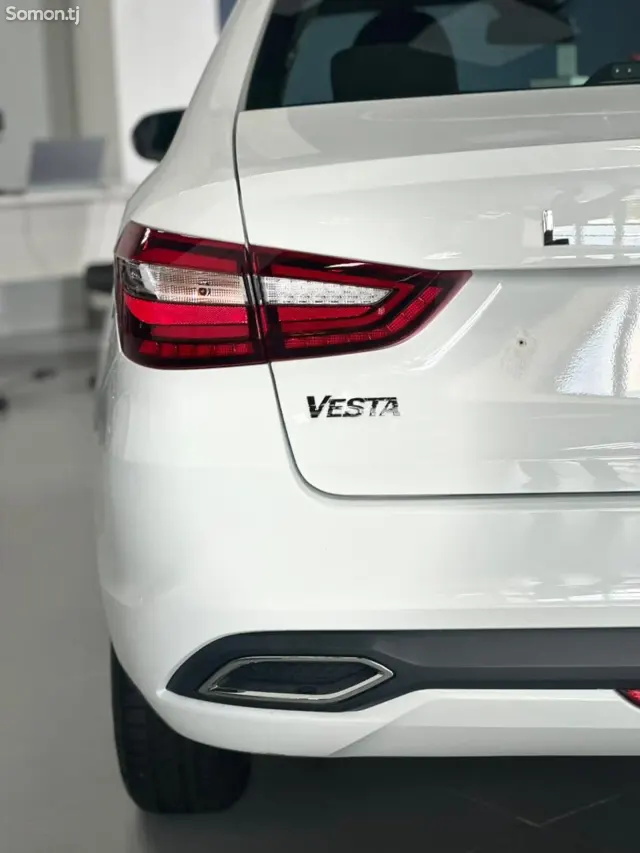 Lada (ВАЗ) Vesta 2025 · 1.6 AT