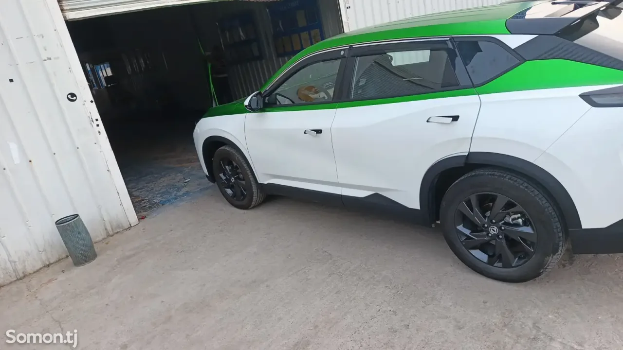 Dongfeng L7 2025 · AT
