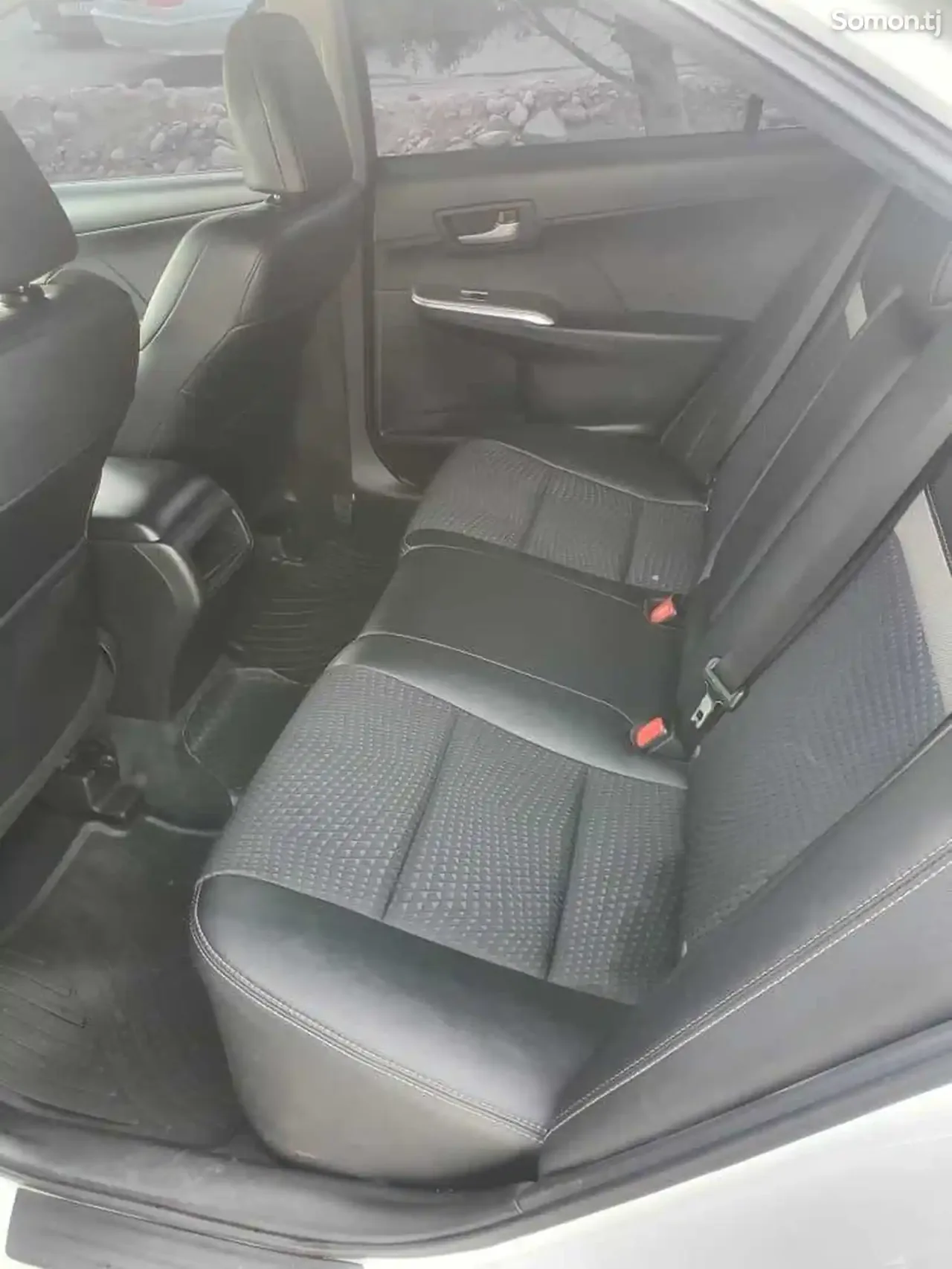 Toyota Camry 2013 · 2.5 AT