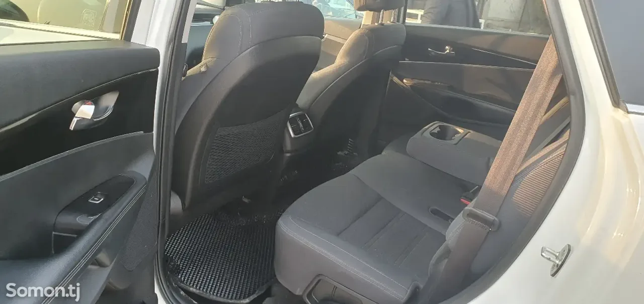 Kia Sorento 2017 · 2.4 AT