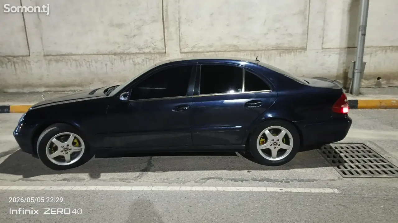 Mercedes-Benz E class 2003 · 2.0 AT