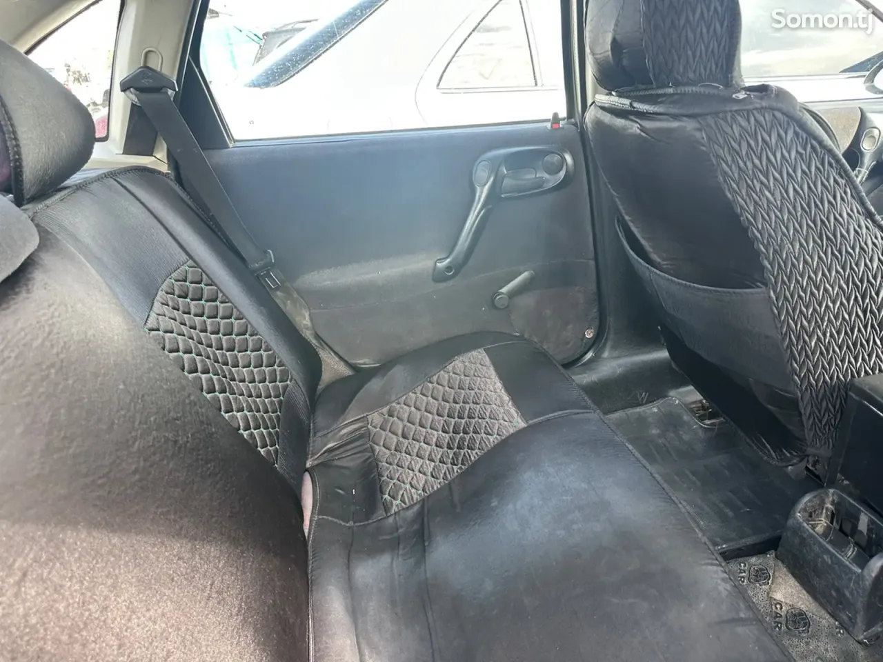 Opel Vectra B 1996 · 1.6 MT