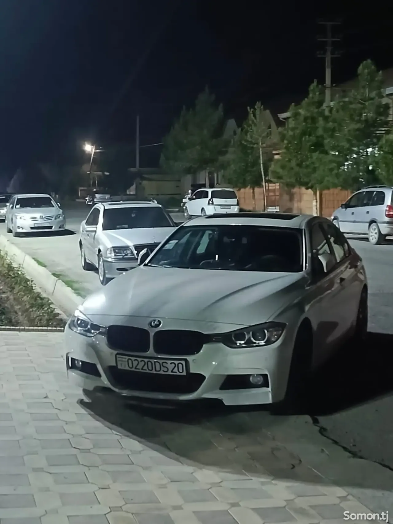 BMW 3 series 2014 · 2.0 AT