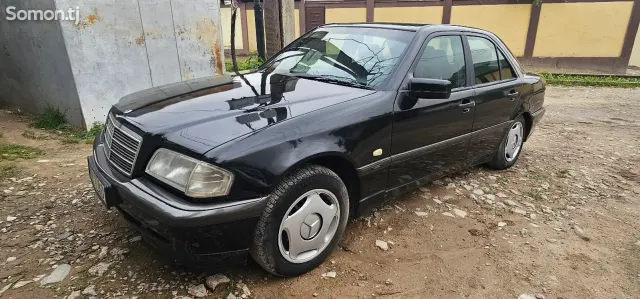 Mercedes-Benz C class 1997 · 1.8 MT