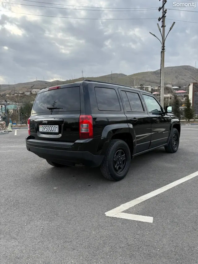 Jeep Patriot 2015 · 2.4 AT