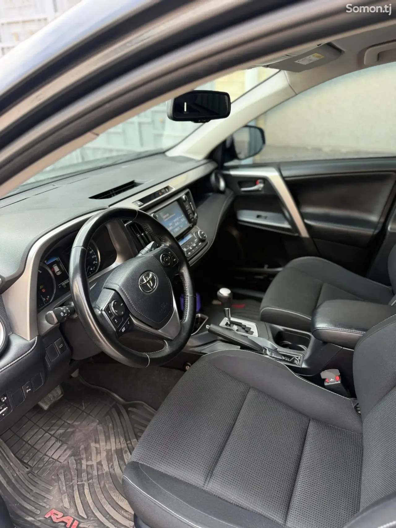 Toyota RAV 4 2017 · 2.5 AT