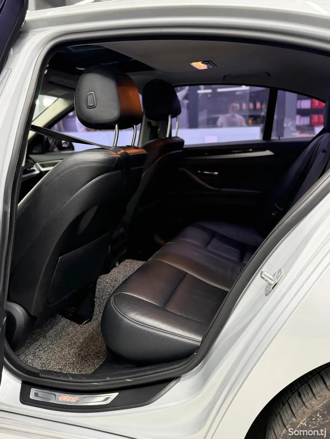 BMW 5 series 2014 · 2.0 AT