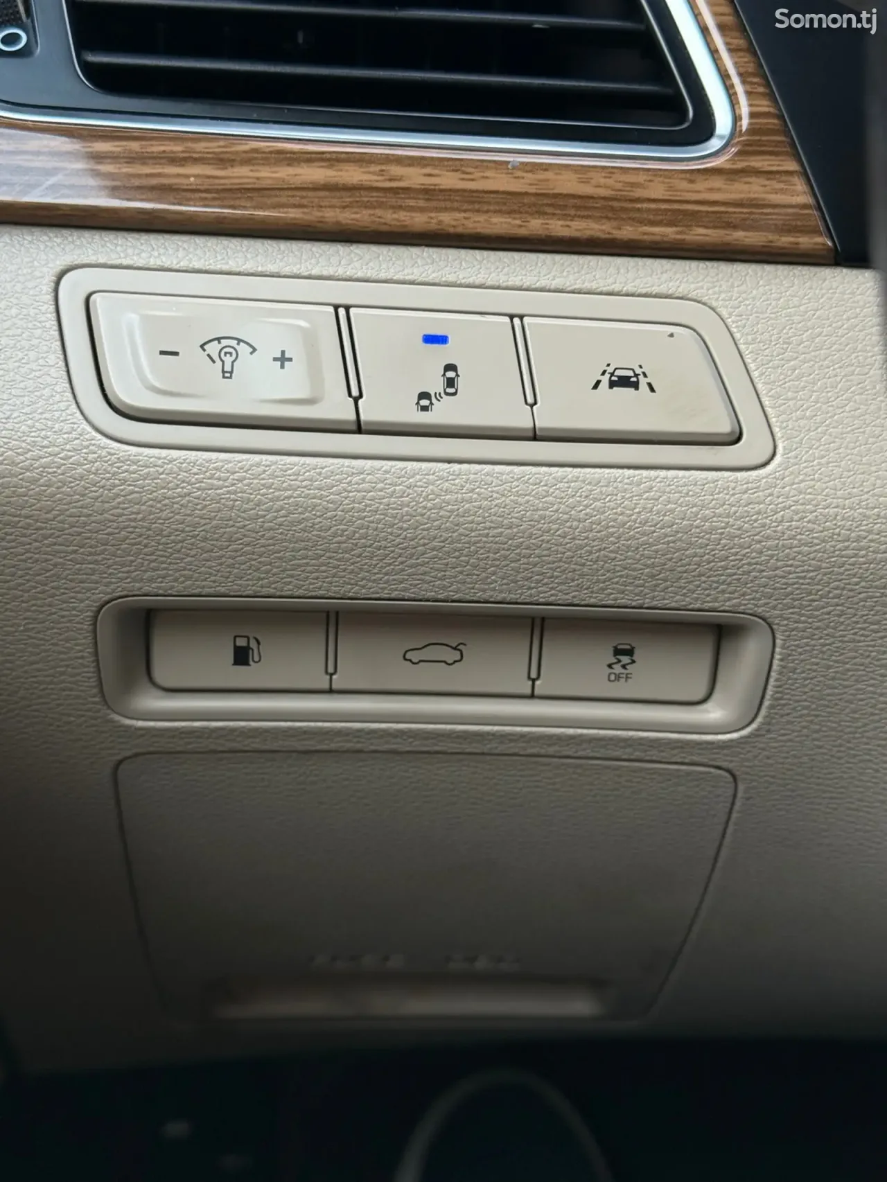 Hyundai Sonata 2015 · 2.4 AT