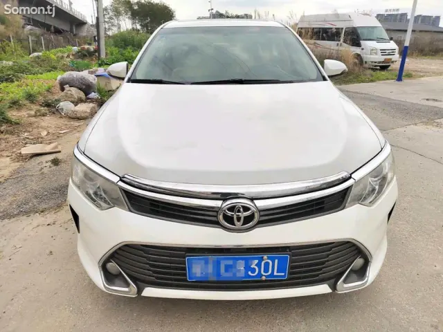 Toyota Camry 2016 · 2.0 AT
