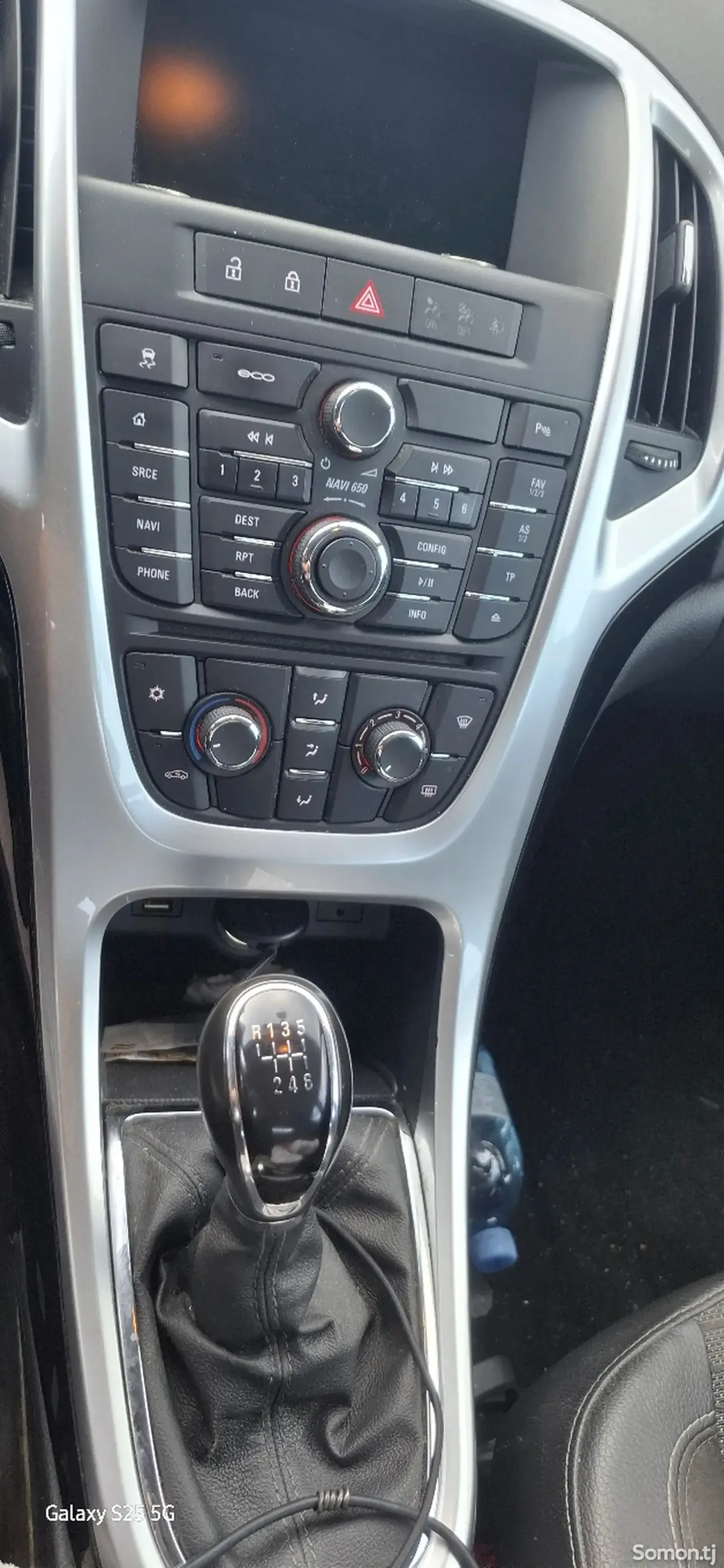 Opel Astra J 2015 · 1.4 MT