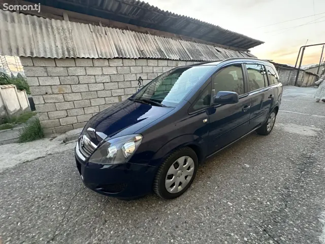 Opel Zafira 2014 · 1.7 MT