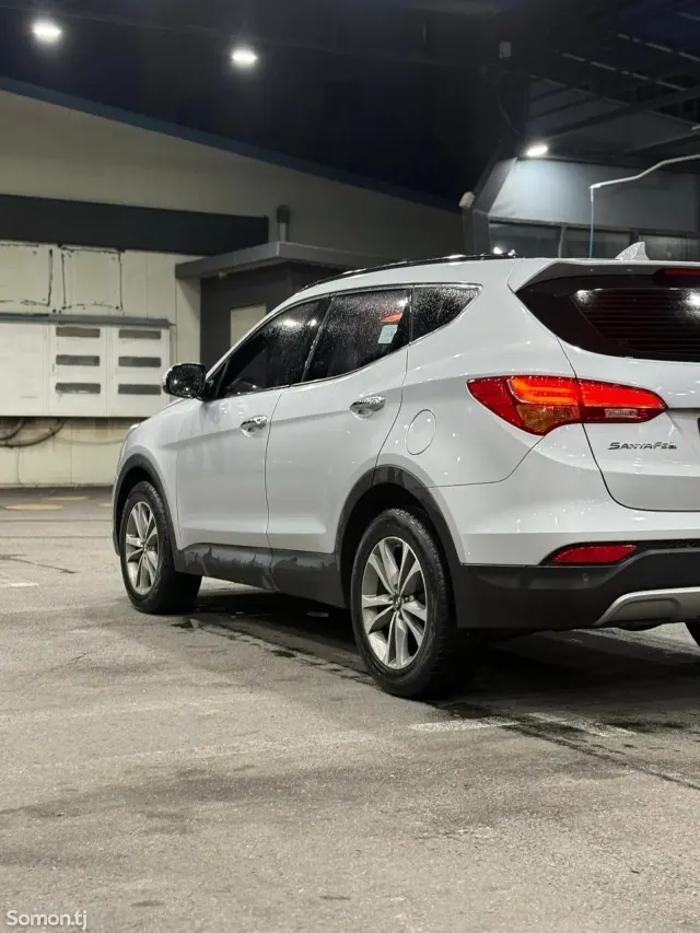 Hyundai Santa Fe 2014 · 2.0 AT