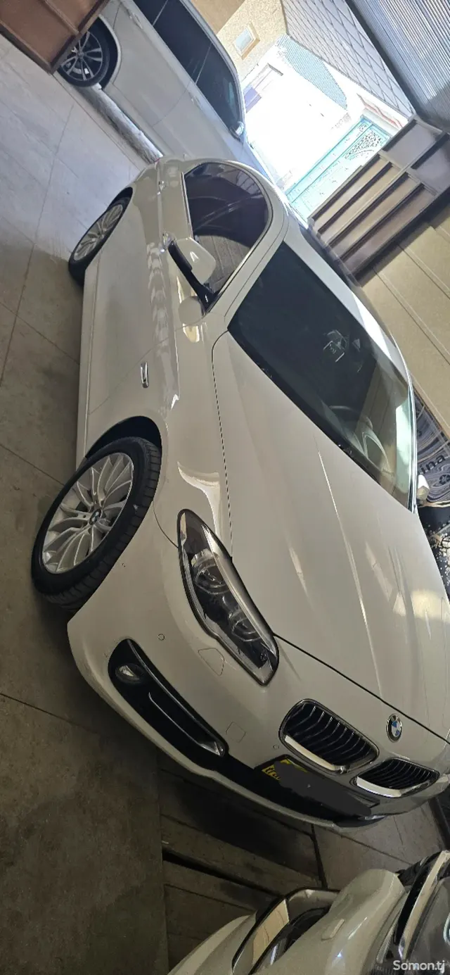BMW 5 series 2015 · 2.0 AT