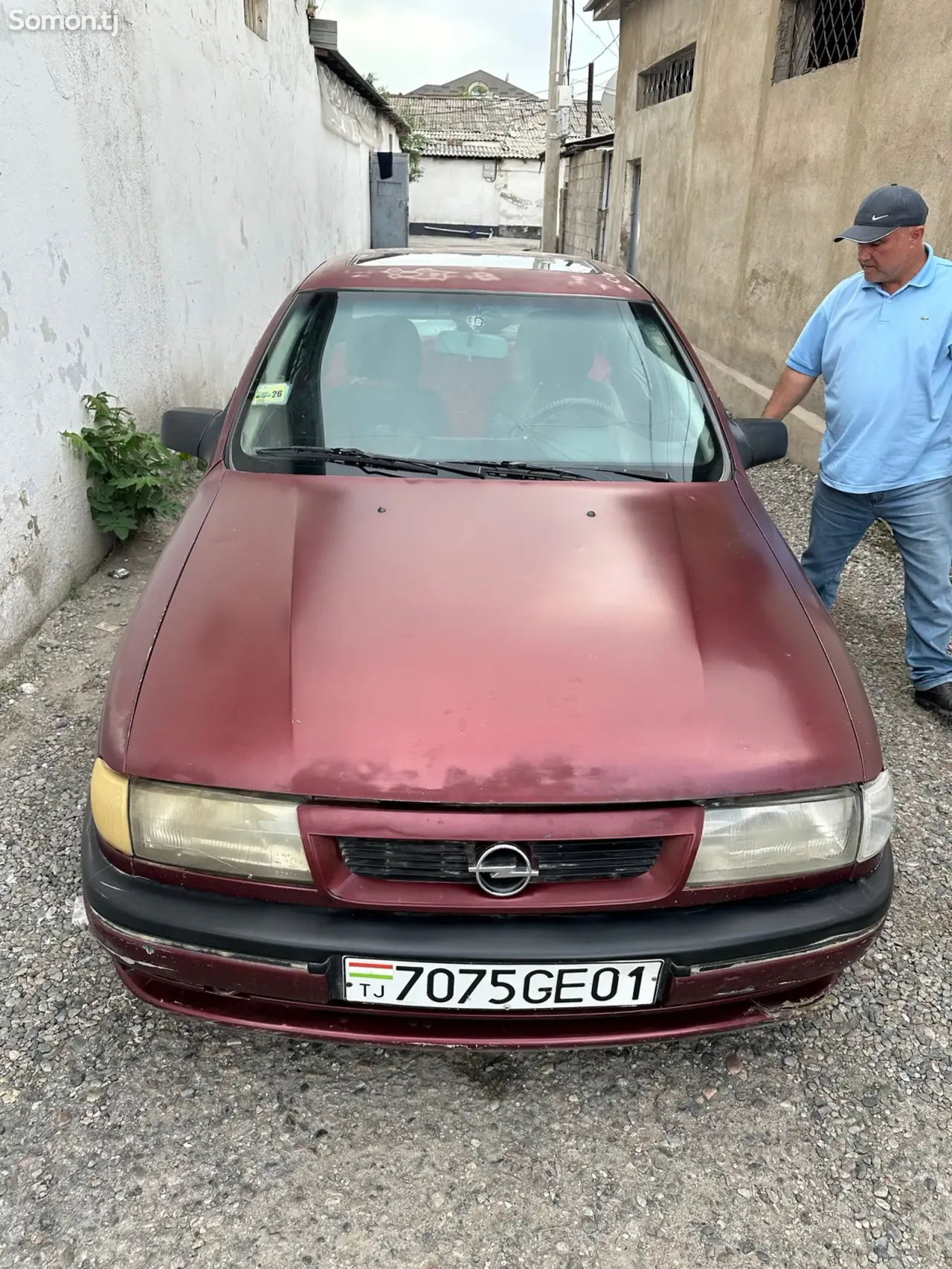 Opel Vectra A 1995 · 1.6 MT