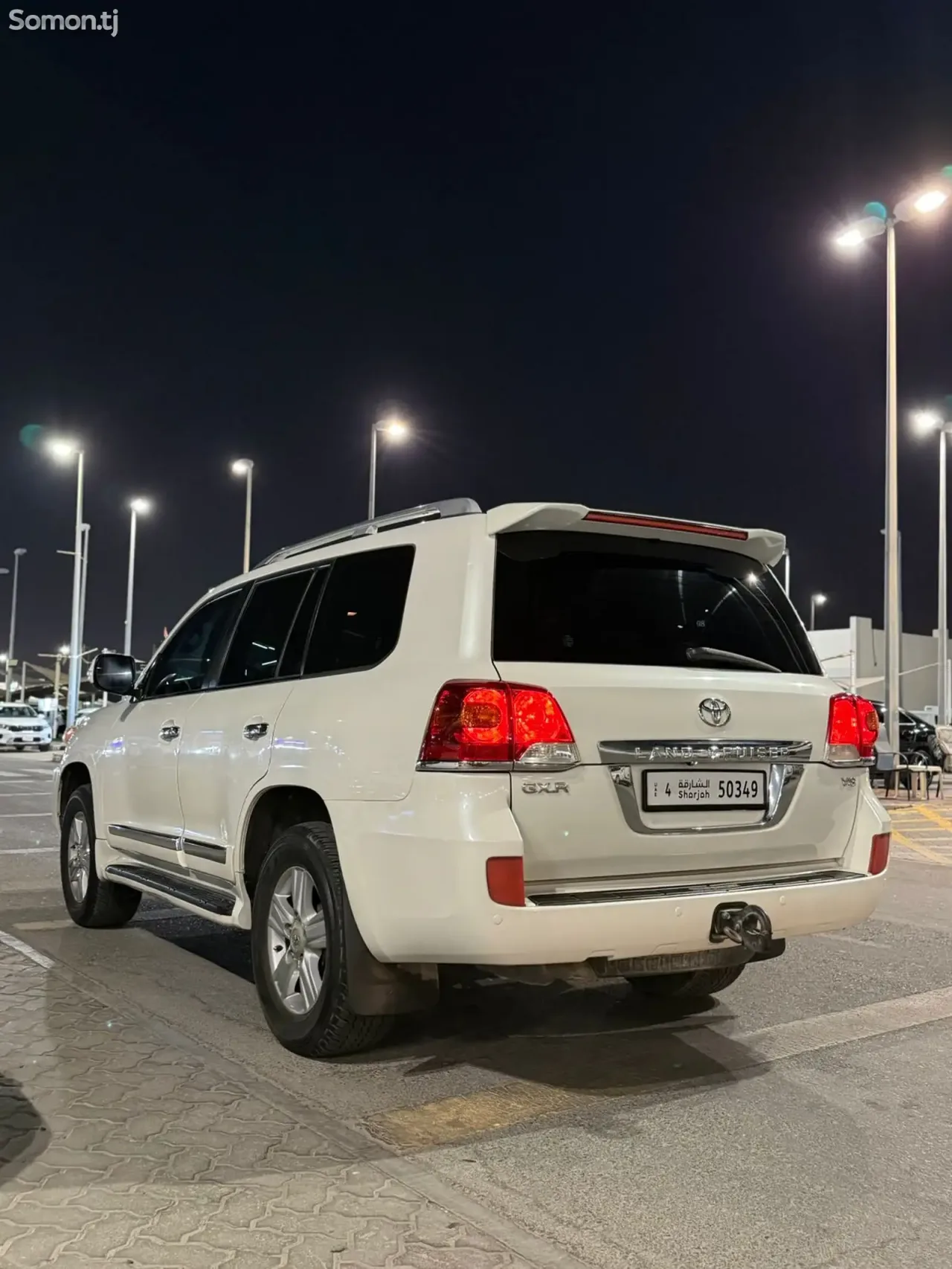 Toyota Land Cruiser 2014 · 4.6 AT