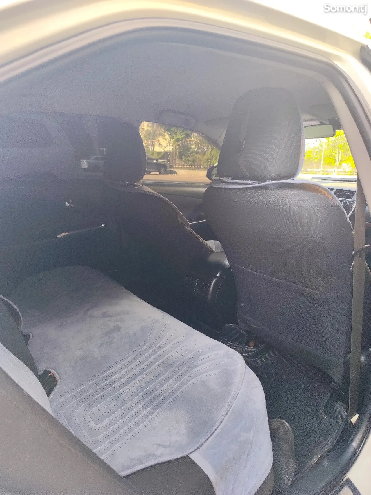 Toyota Camry 2015 · 2.5 AT