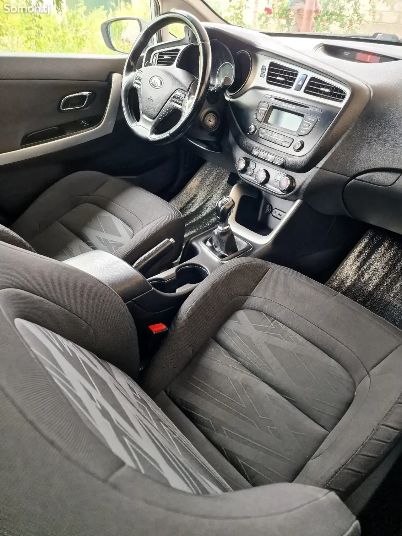 Kia Ceed 2014 · 1.4 MT