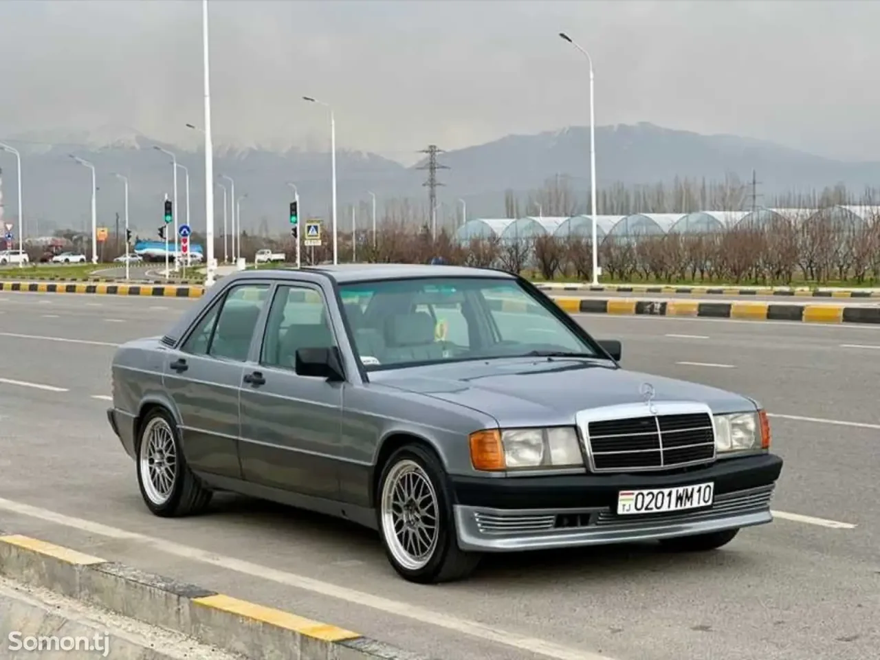 Mercedes-Benz W201 1991 · 2.3 AT