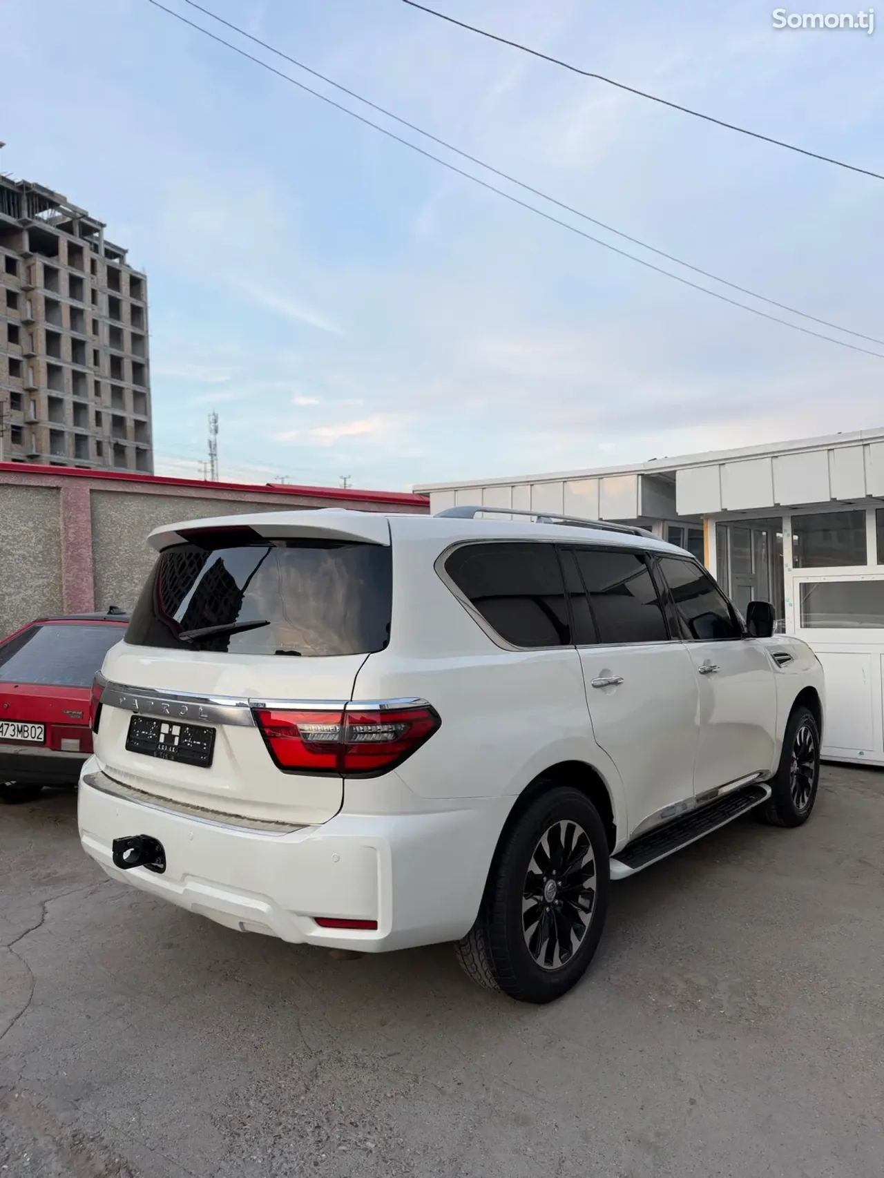 Nissan Patrol 2014 · 5.6 AT