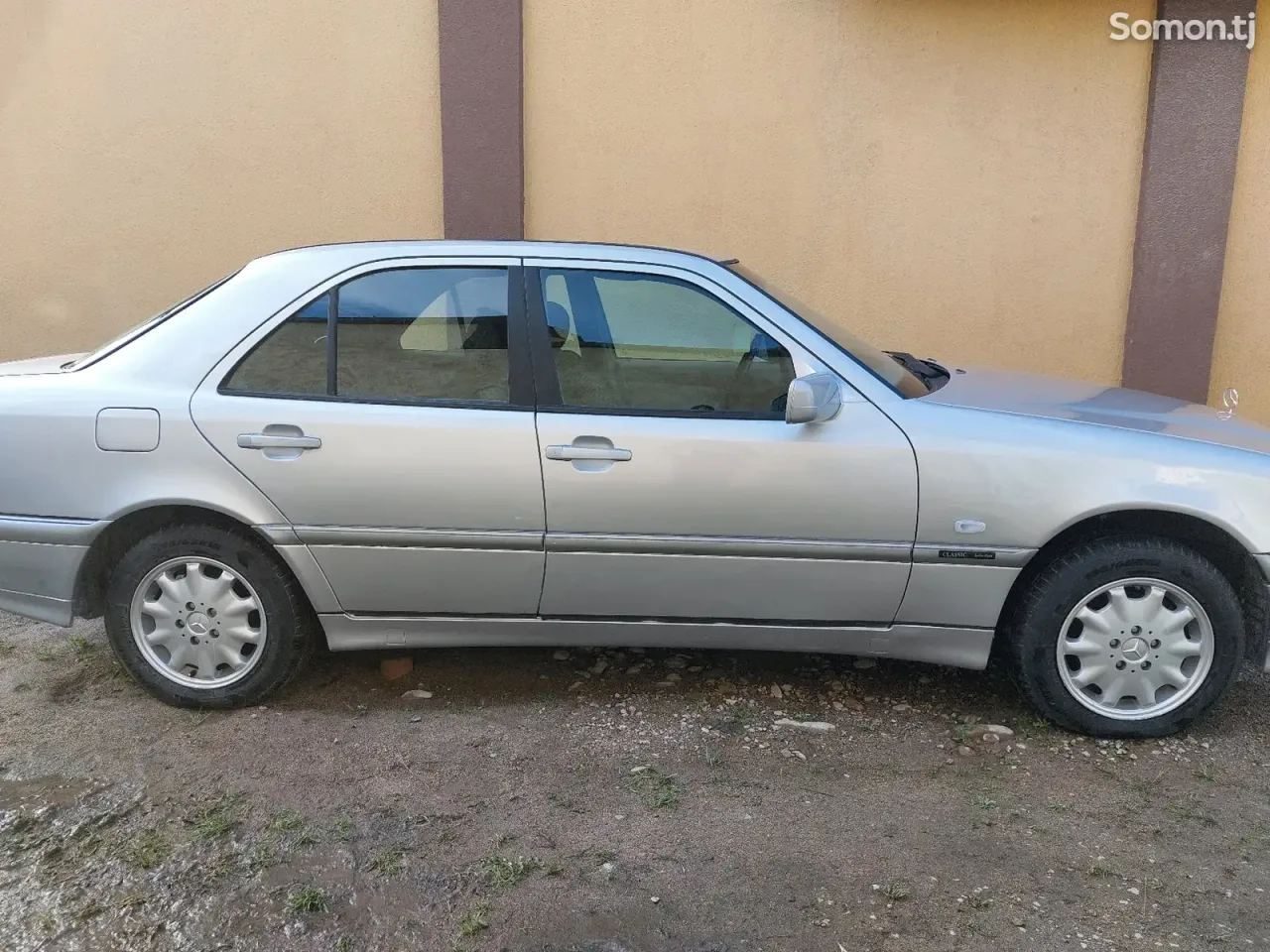 Mercedes-Benz C class 1999 · 2.0 MT