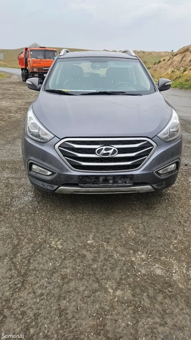 Hyundai Tucson 2015 · 2.0 AT