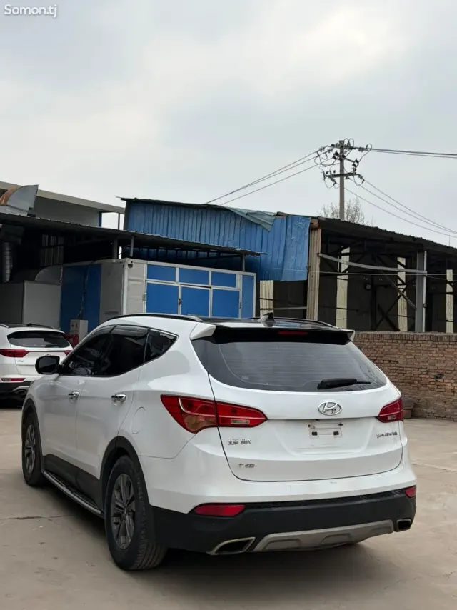 Hyundai Santa Fe 2015 · 2.0 AT