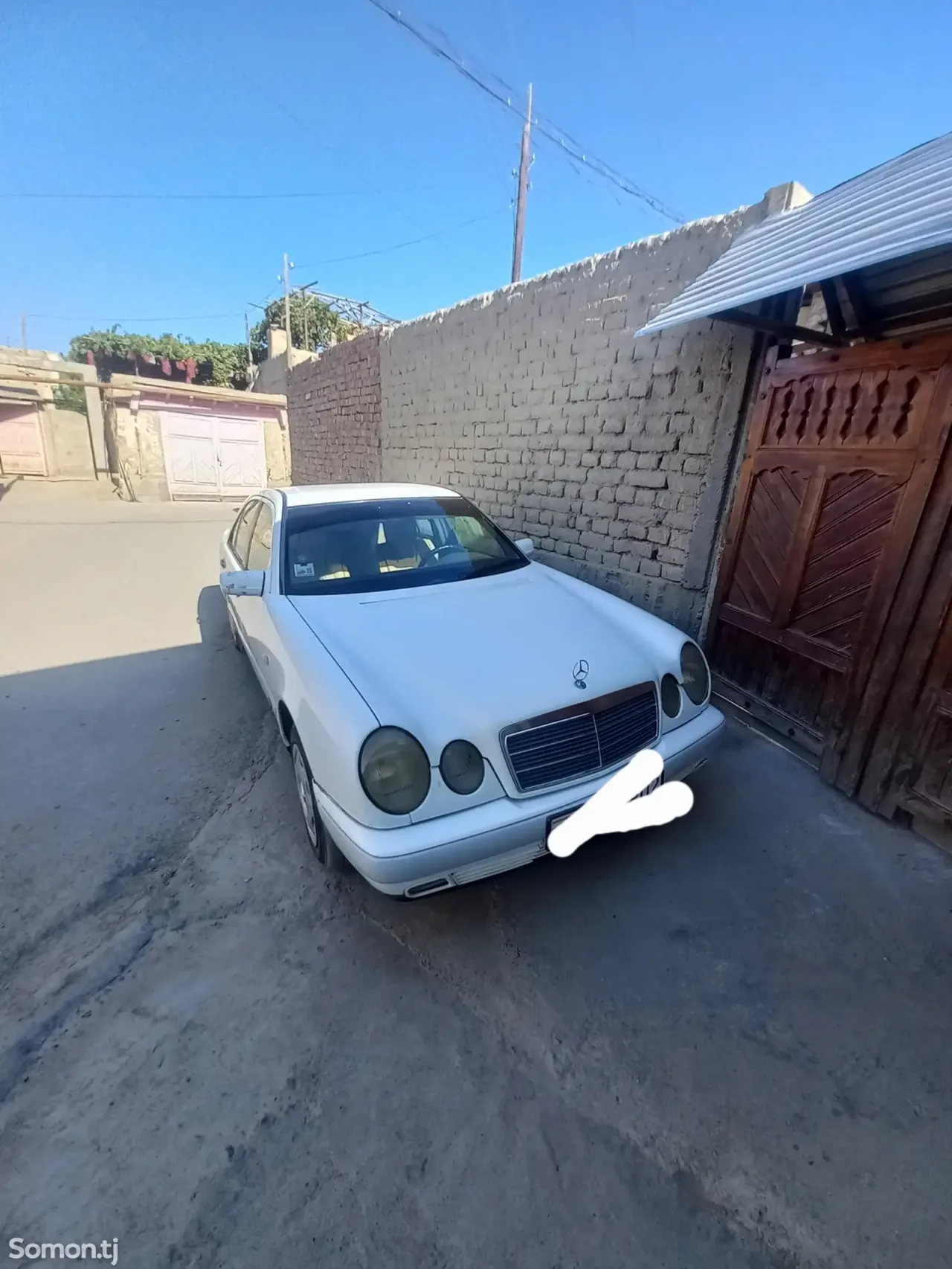 Mercedes-Benz E class 1998 · 2.2 MT