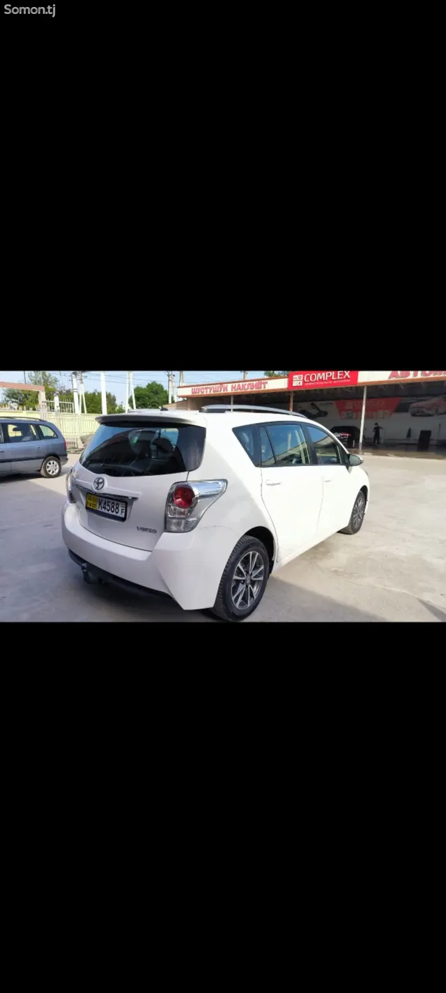 Toyota Verso 2014 · 1.8 MT