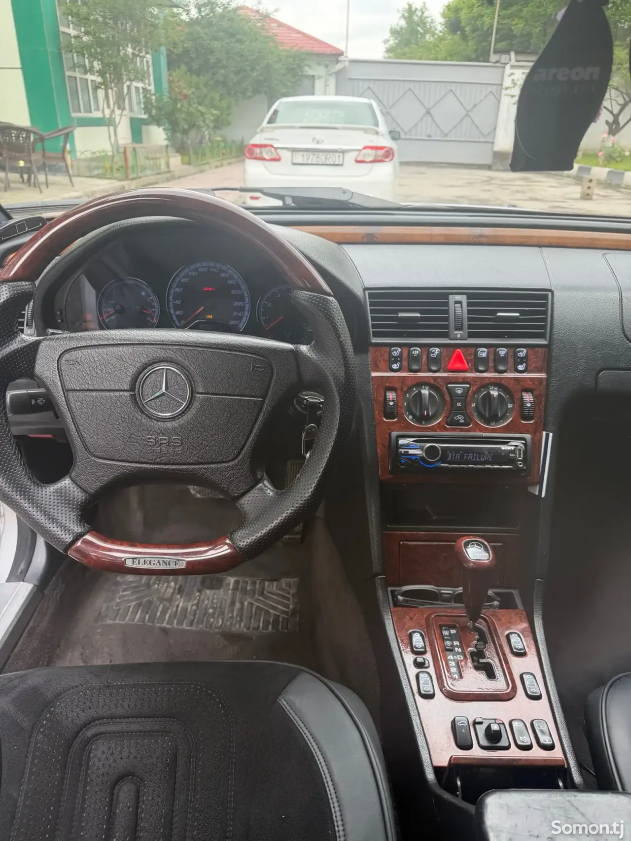 Mercedes-Benz C class 1998 · 3.2 AT