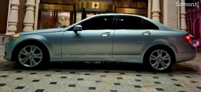 Mercedes-Benz C class 2010 · 2.0 AT