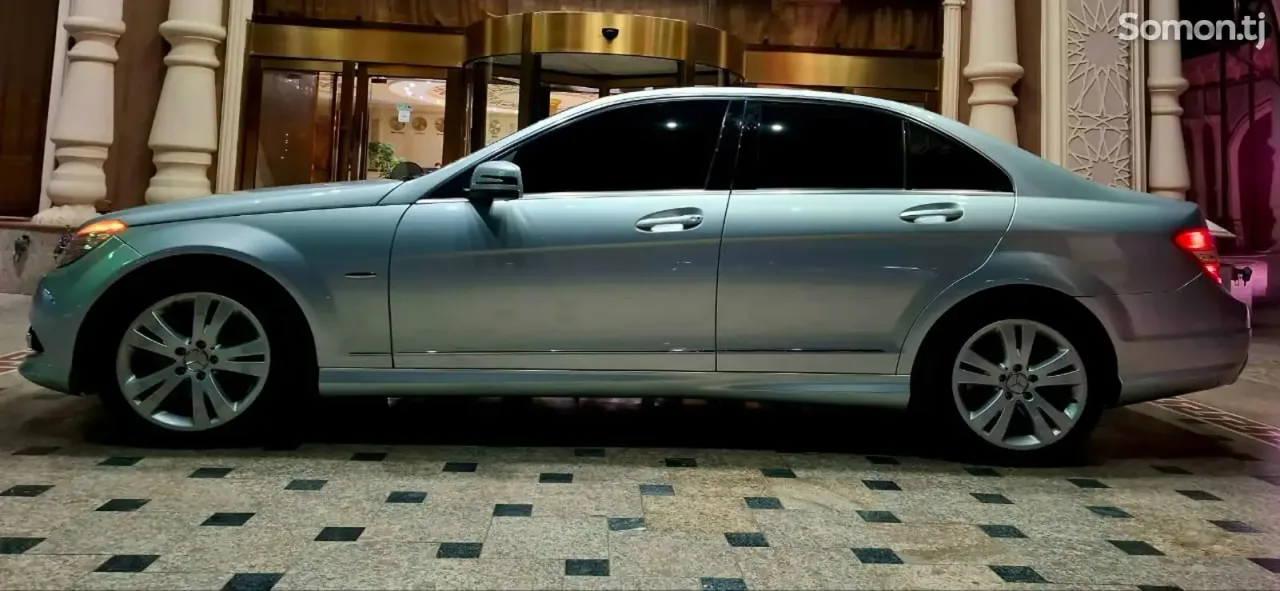 Mercedes-Benz C class 2010 · 2.0 AT