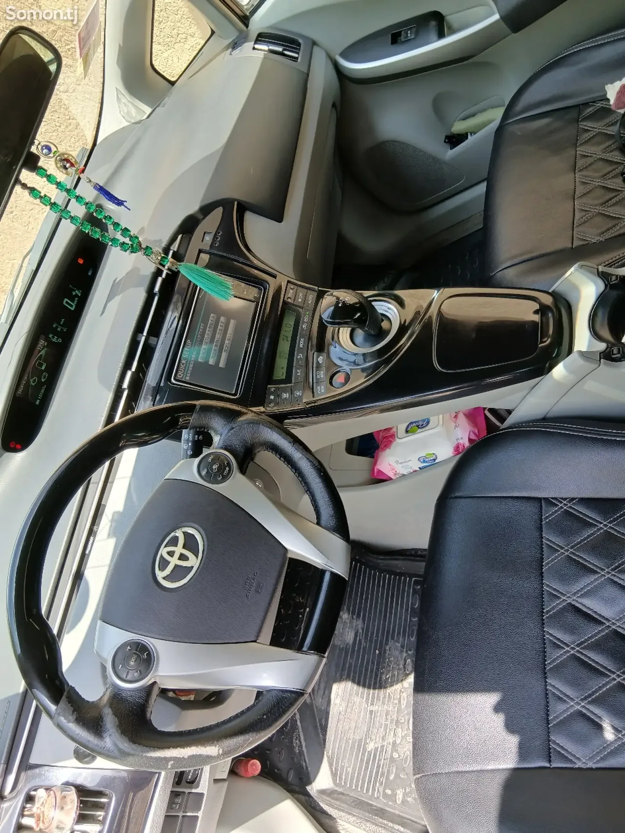 Toyota Prius 2010 · 1.8 AT
