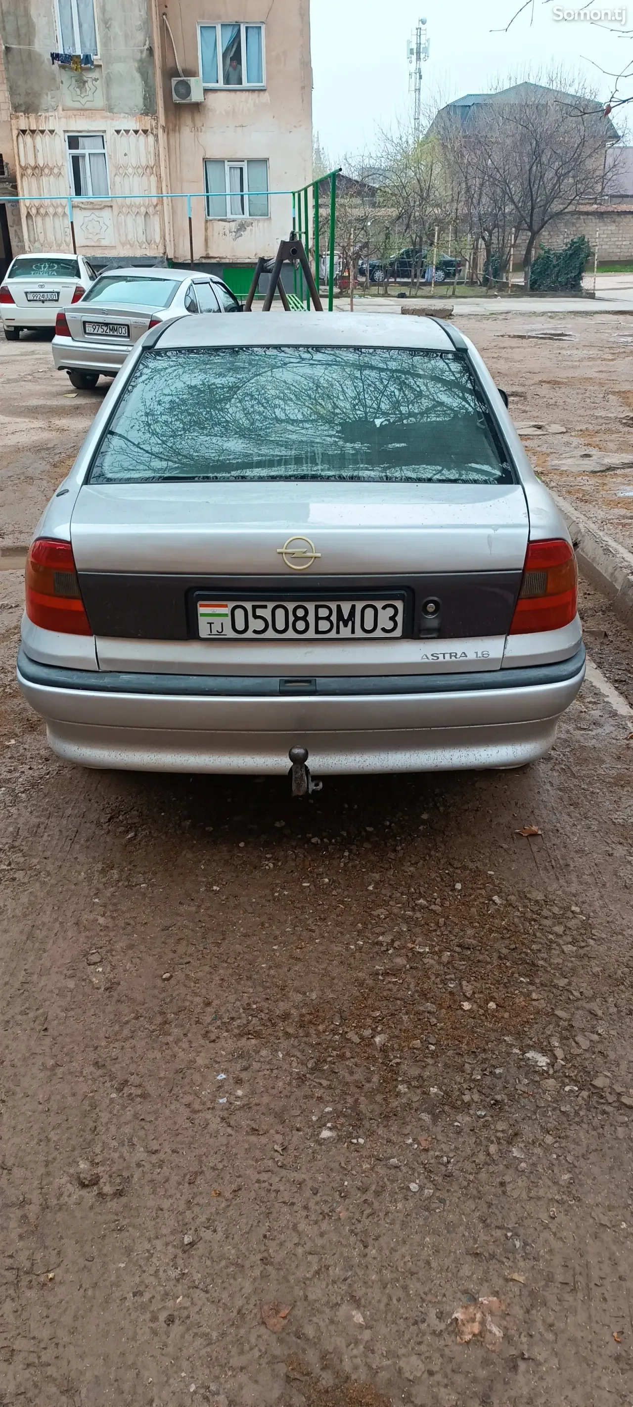 Opel Astra F 1992 · 1.6 MT