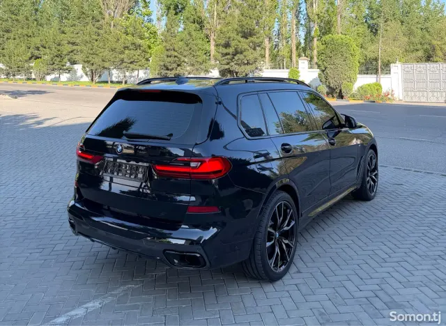 BMW X7 2021 · 4.0 AT